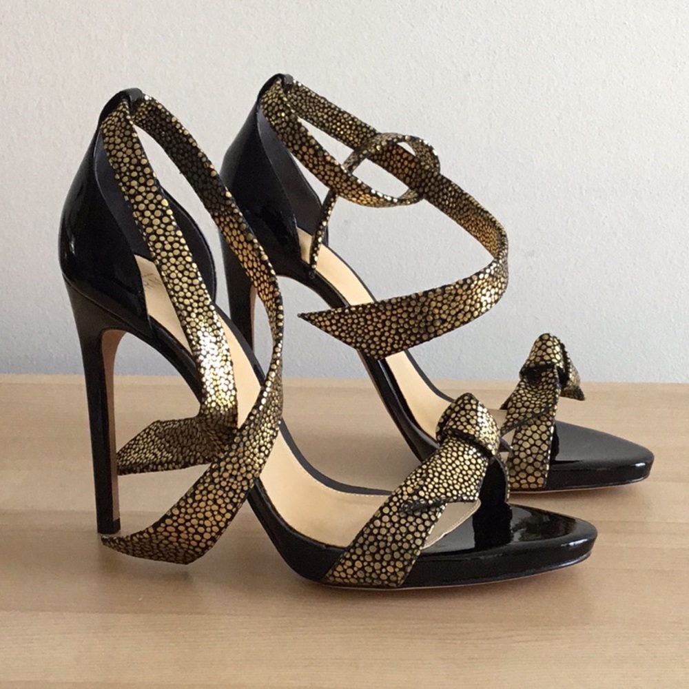 ❌SOLD❌ Alexandre Birman Sandals - Picture 2 of 6